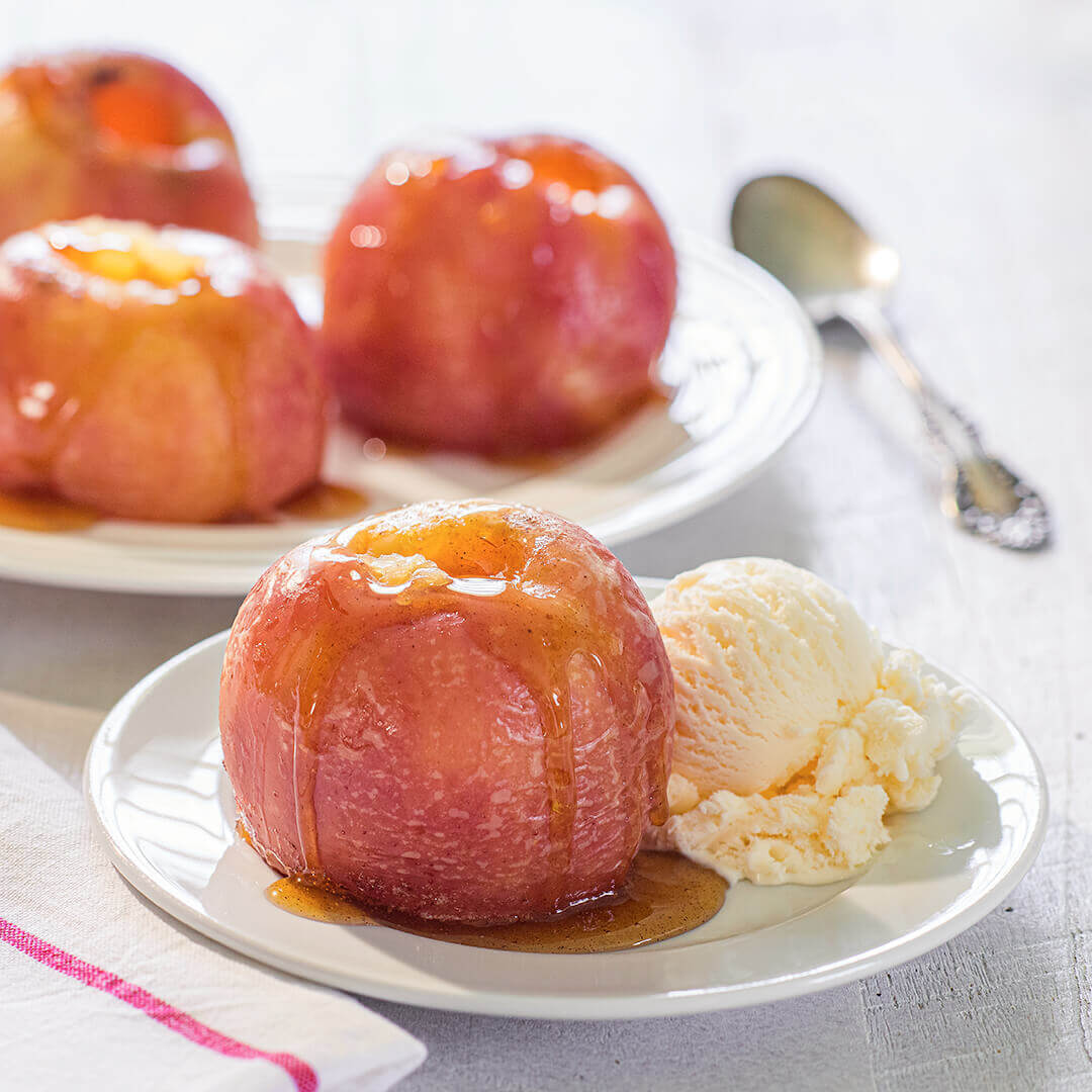 https://www.wegmans.com/wp-content/uploads/Microwave-Maple-Baked-Apples.jpg